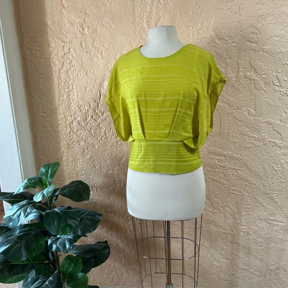 Spring Milk & Honey blouse casual elegant blouse new with tags Small